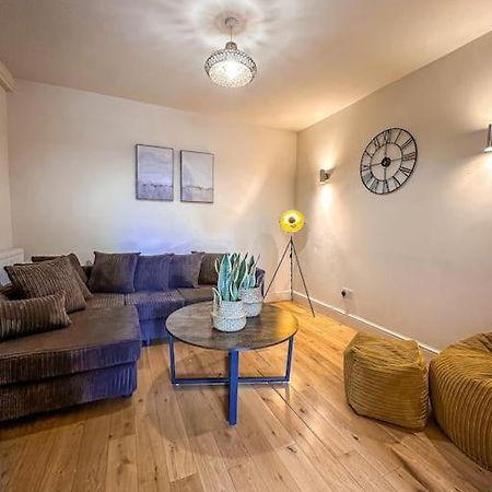 Bright & Spacious Split Level Flat In Kennington London Exteriör bild