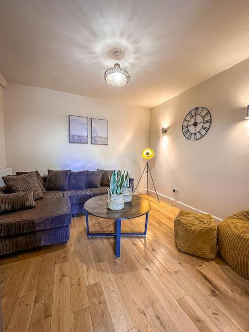 Bright & Spacious Split Level Flat In Kennington London Exteriör bild