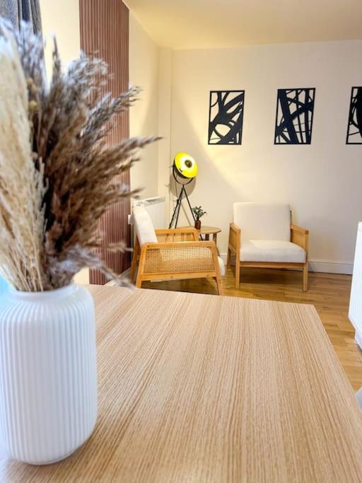 Bright & Spacious Split Level Flat In Kennington London Exteriör bild