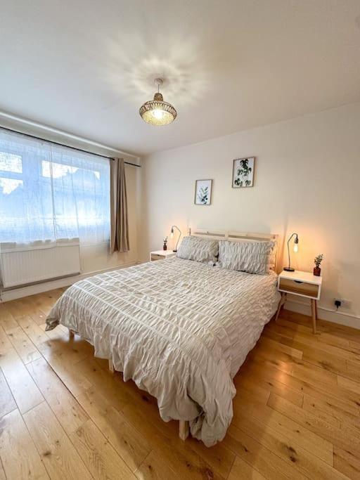Bright & Spacious Split Level Flat In Kennington London Exteriör bild